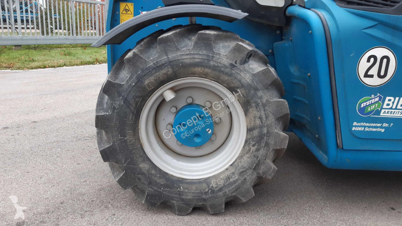Încărcător telescopic Merlo TF 33.7-115L