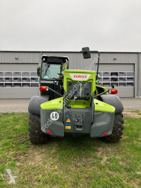 رافعة شوكية تلسكوبية Claas 960