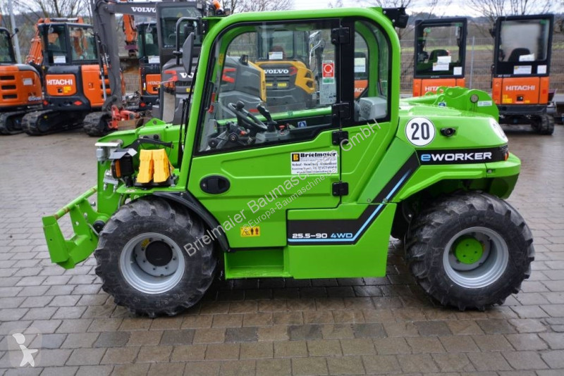 Încărcător telescopic Merlo E-Worker 25.5-90...