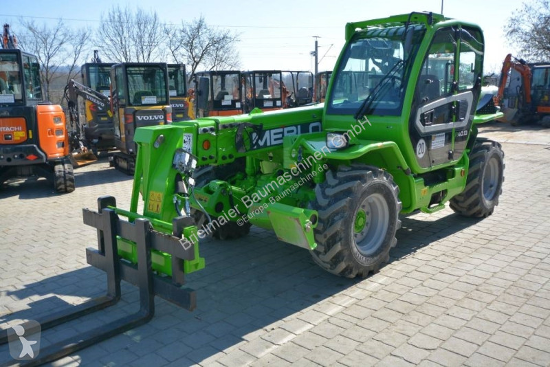 Încărcător telescopic Merlo 40.13