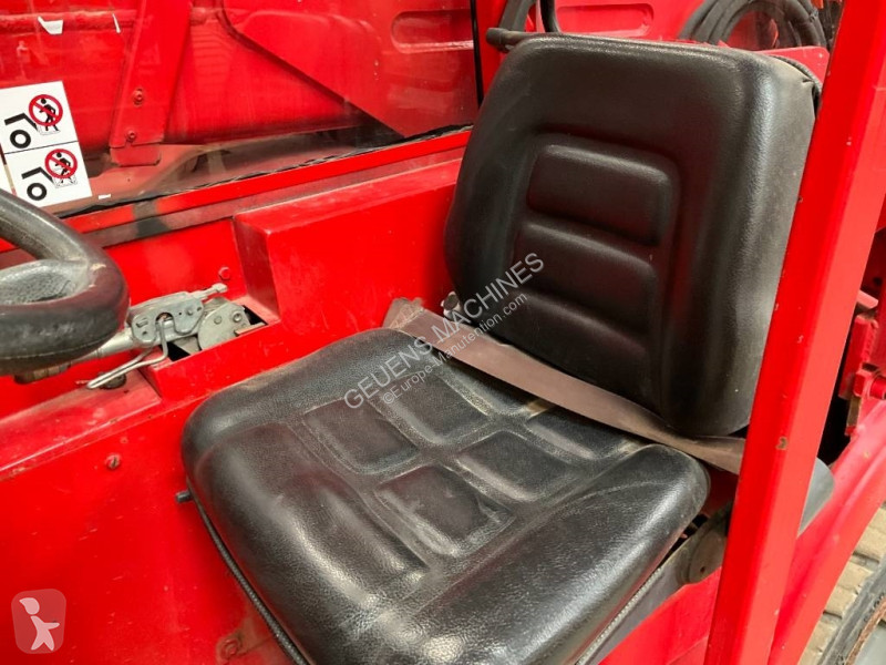 رافعة شوكية تلسكوبية BT Manitou  420