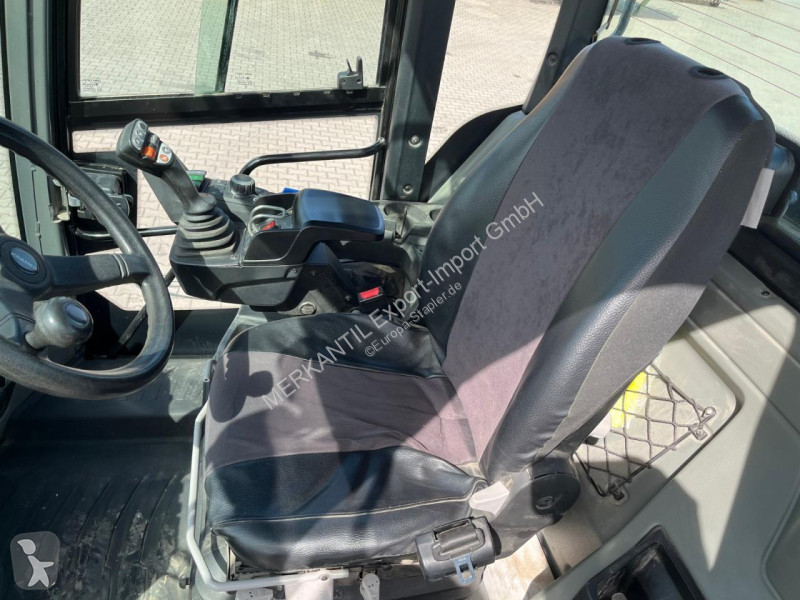 رافعة شوكية تلسكوبية Kramer  KL 55.8T
