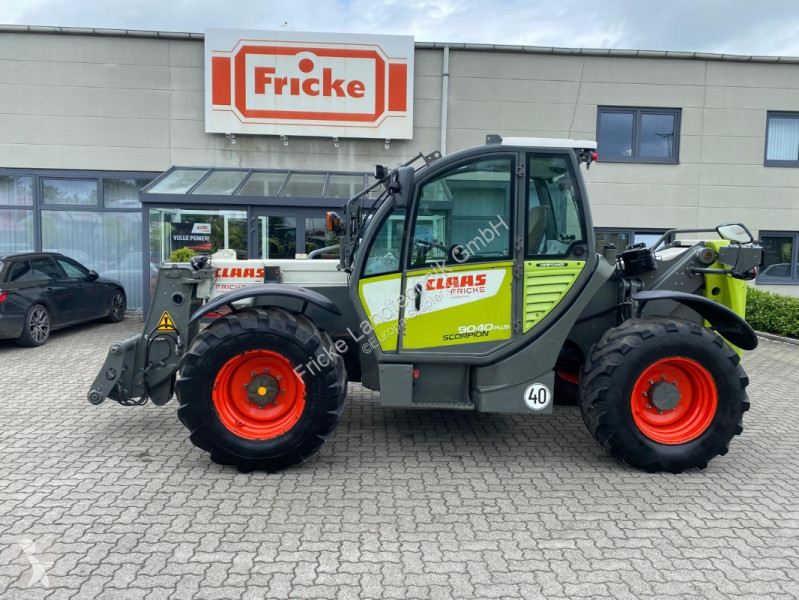 Încărcător telescopic Claas 9040 Plus...