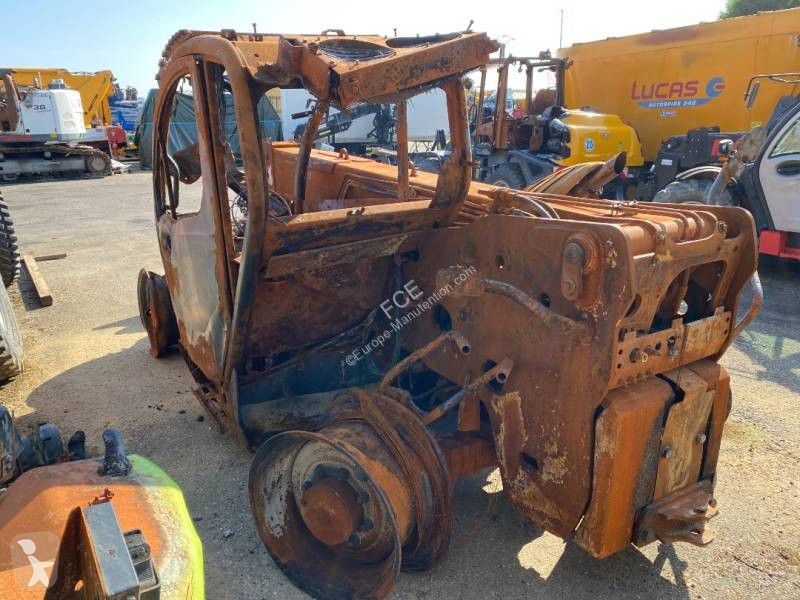 Încărcător telescopic Manitou MLT 737 endommagé