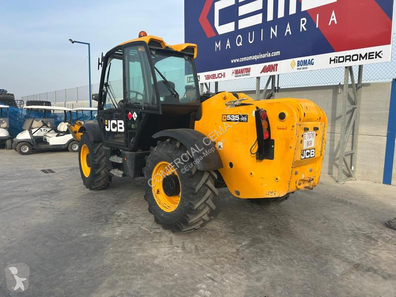 Chariot télescopique JCB