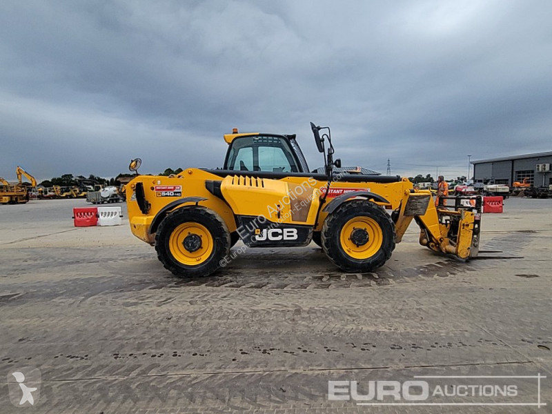 رافعة شوكية تلسكوبية JCB 540-140 Hi Viz