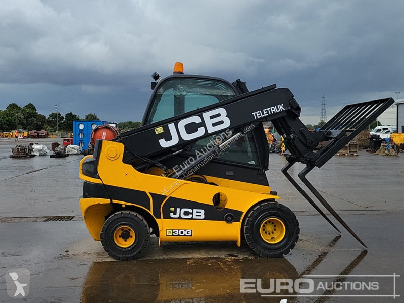 Încărcător telescopic JCB