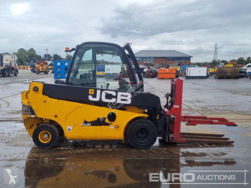 Chariot télescopique JCB 35DTCR T4