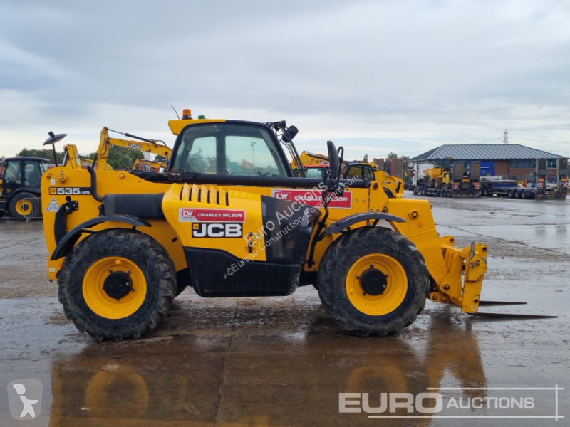 Teleskopický vozík JCB 535-95