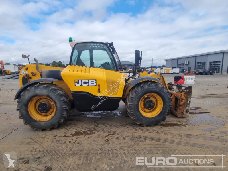 Teleskopický vozík JCB 531-70