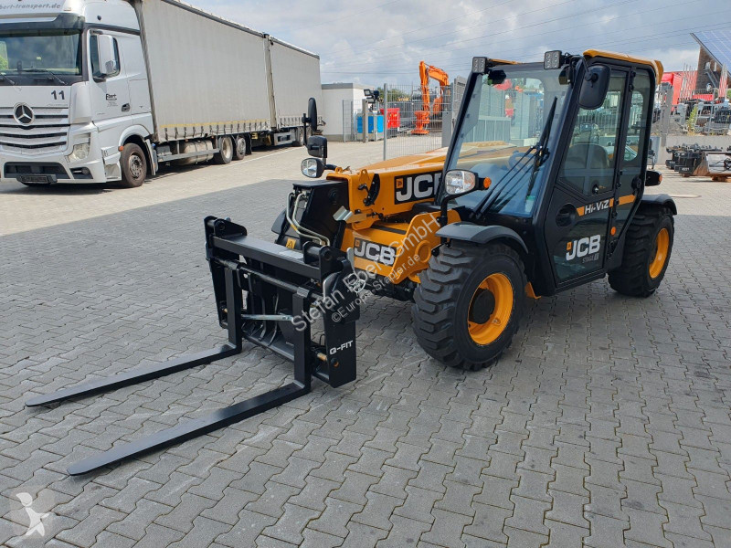 Teleskoplastare JCB 525-60 / Neufahrzeug...