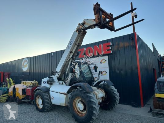 رافعة شوكية تلسكوبية JCB 528-70 à 18 500 € ht
