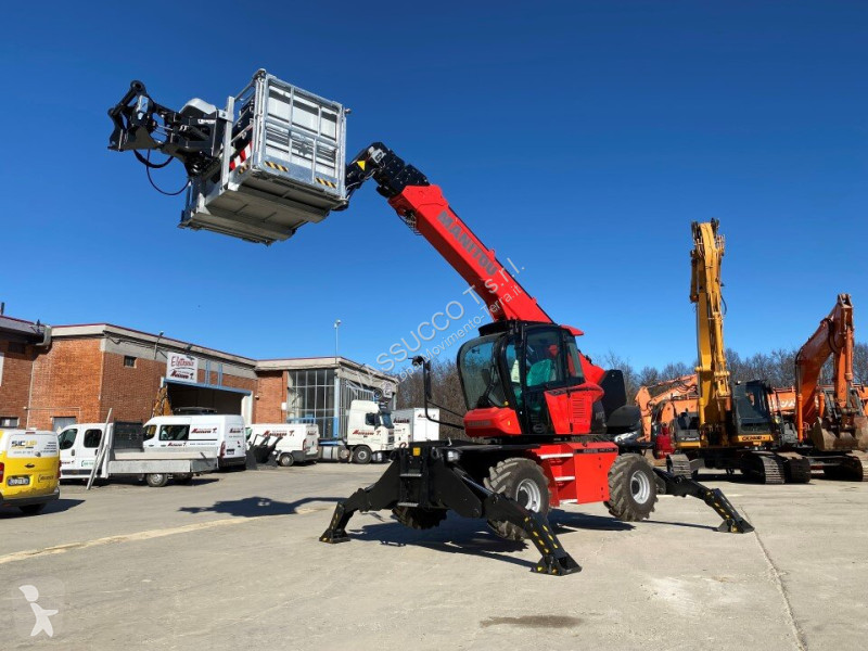 Teleskopický manipulátor Manitou MRT2145