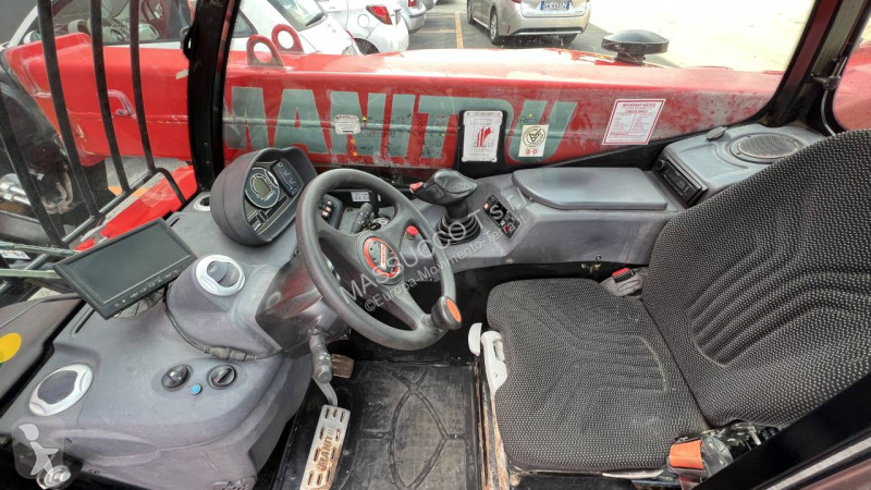 رافعة شوكية تلسكوبية Manitou MT625 COMFORT