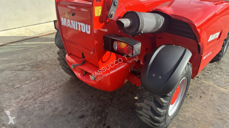 Teleskopický manipulátor Manitou MT625 4x4