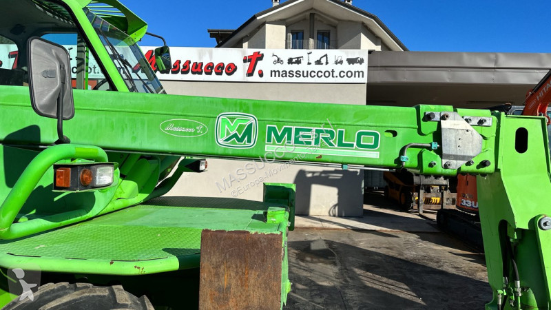 رافعة شوكية تلسكوبية Merlo 38.16 4X4X4