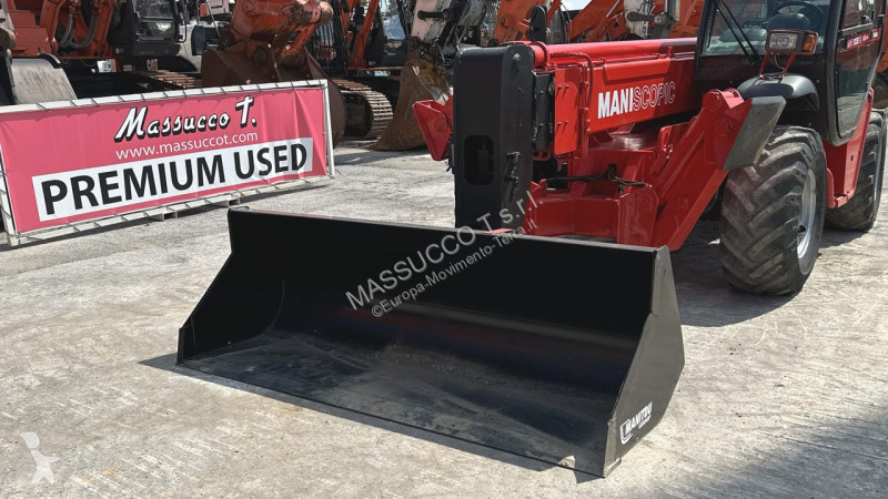 Teleskopický manipulátor Manitou MVT 1332SL 4X4