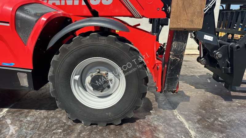 رافعة شوكية تلسكوبية Manitou
