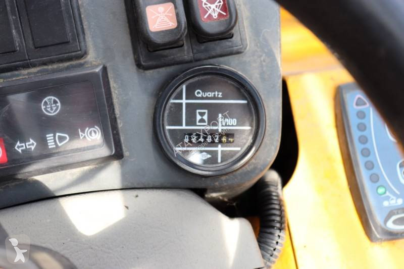 Teleskopický manipulátor Manitou BT 420