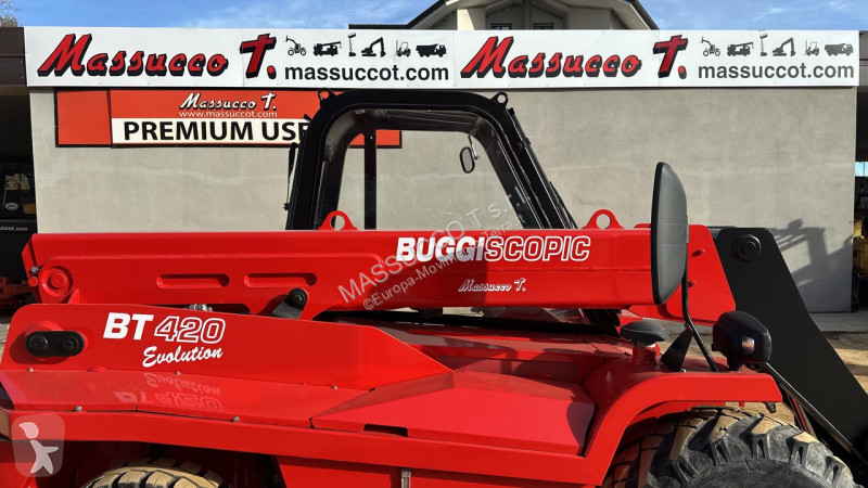 Teleskopický manipulátor Manitou BT 420 4x4