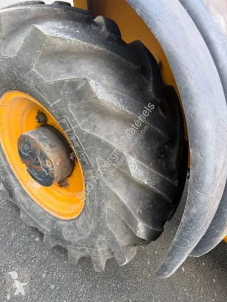رافعة شوكية تلسكوبية JCB