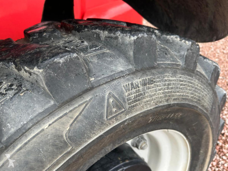 Teleskopický manipulátor Manitou  MT625