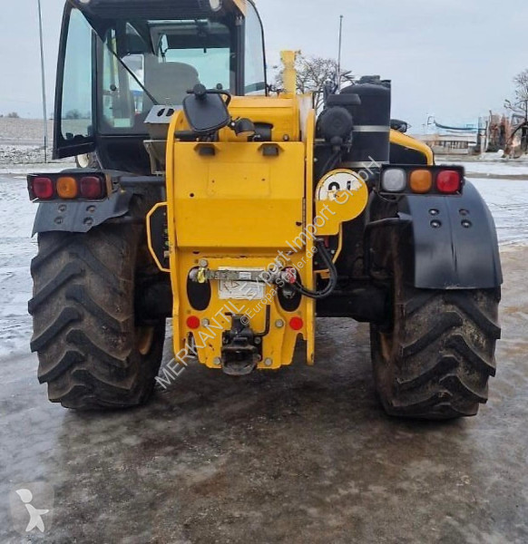 رافعة شوكية تلسكوبية JCB Agri Plus