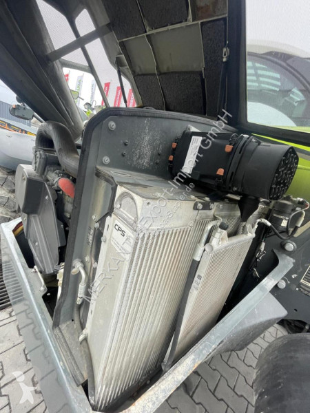 رافعة شوكية تلسكوبية Claas 756 Varipower