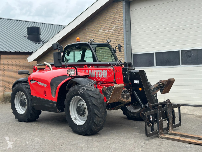 Teleskopický manipulátor Manitou MT1033