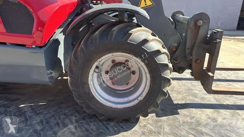 رافعة شوكية تلسكوبية Weidemann T4512 4x4