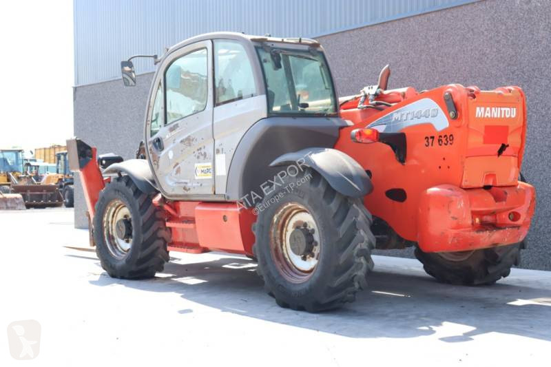 رافعة شوكية تلسكوبية Manitou