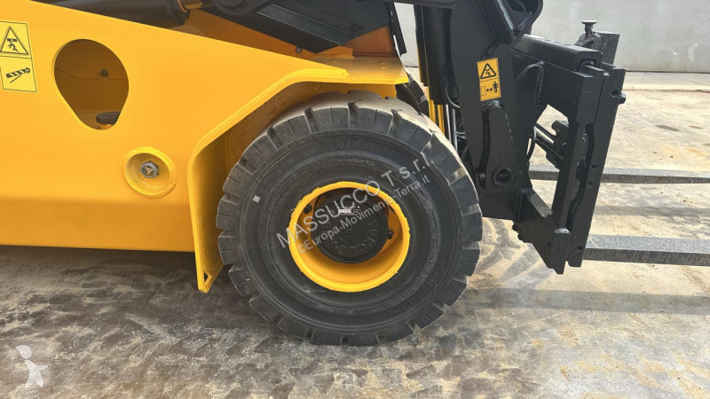 Sollevatori telescopici JCB 30-19E 4x2