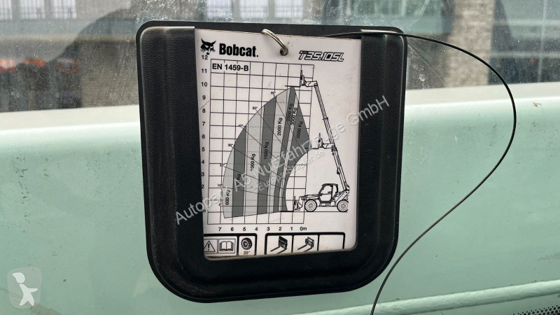 رافعة شوكية تلسكوبية Bobcat T35.105LB...