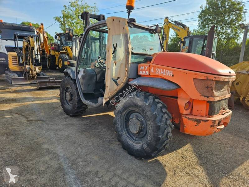 Teleskopický manipulátor Manitou MT 532
