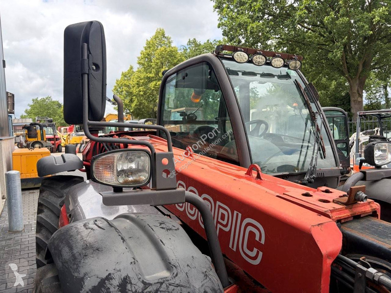 Teleskopický manipulátor Manitou MLT627T