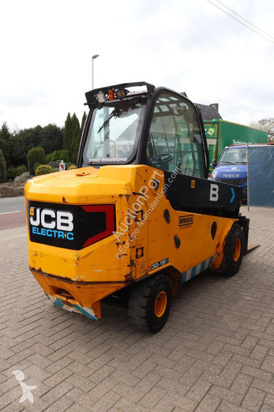 Телескопический погрузчик JCB 30-19E