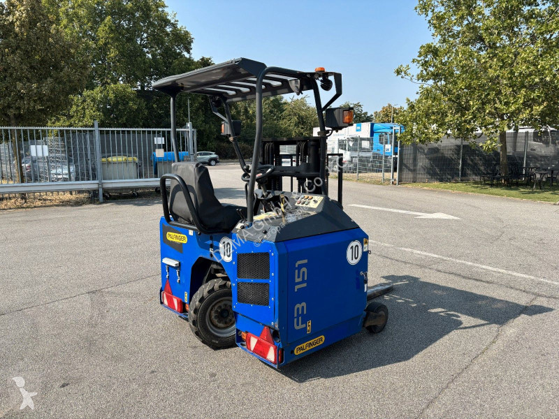 Teleskopisk truck  F3 151...