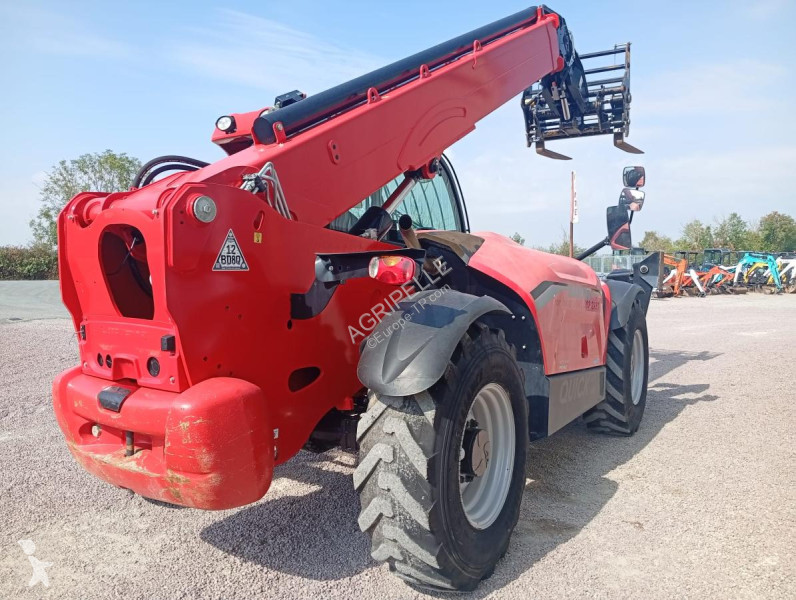 رافعة شوكية تلسكوبية Manitou