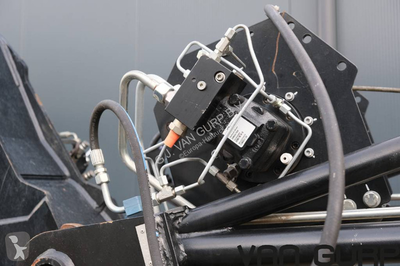 Equipamiento de manutención Manitou PT 2000...