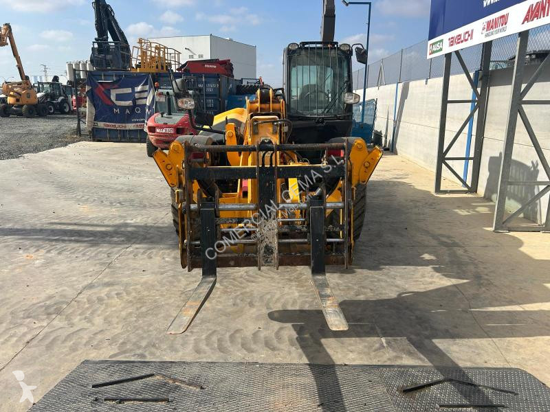Chariot télescopique JCB
