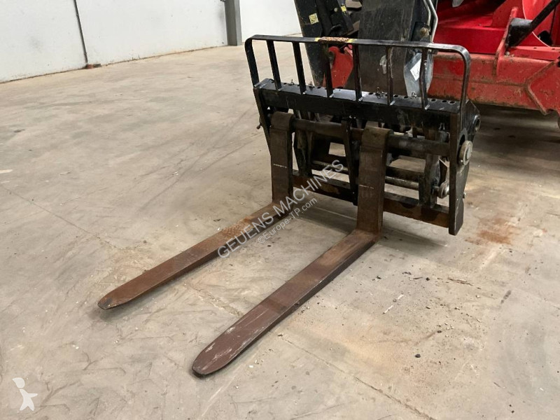 Carretilla telescópica Manitou AST