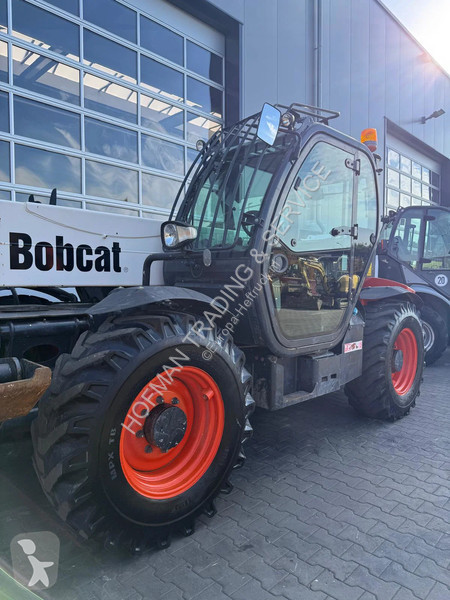 رافعة شوكية تلسكوبية Bobcat