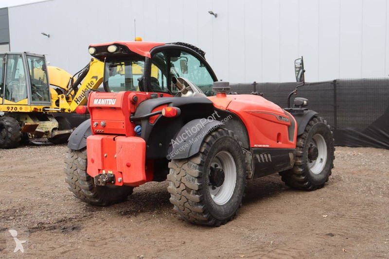 Carretilla telescópica Manitou MLT 635-130 PS+