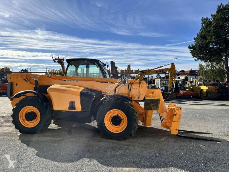 Chariot télescopique JCB