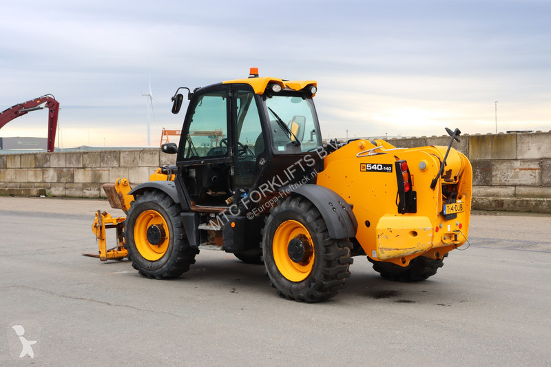 Chariot télescopique JCB