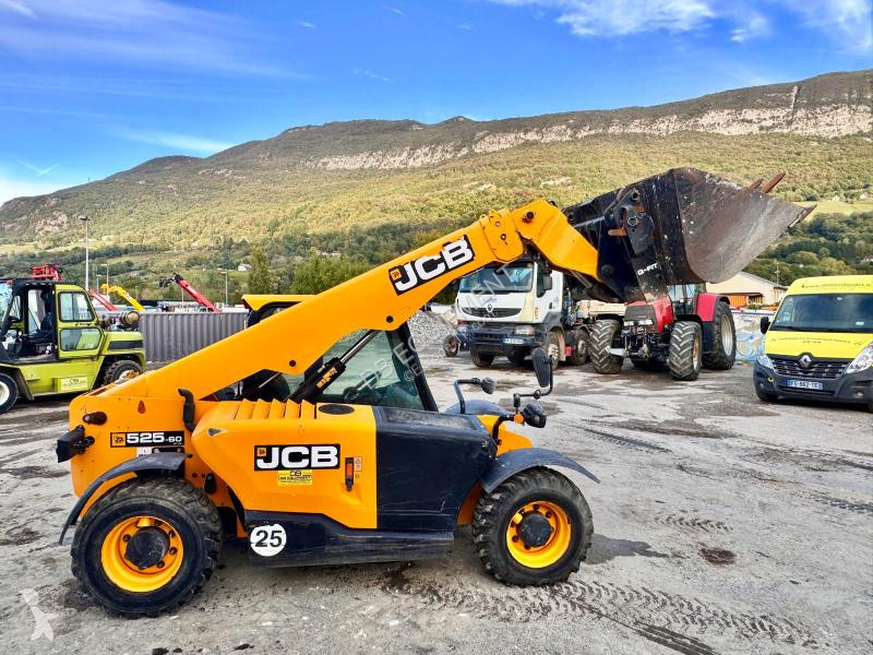 رافعة شوكية تلسكوبية JCB  525-60  Chariot...