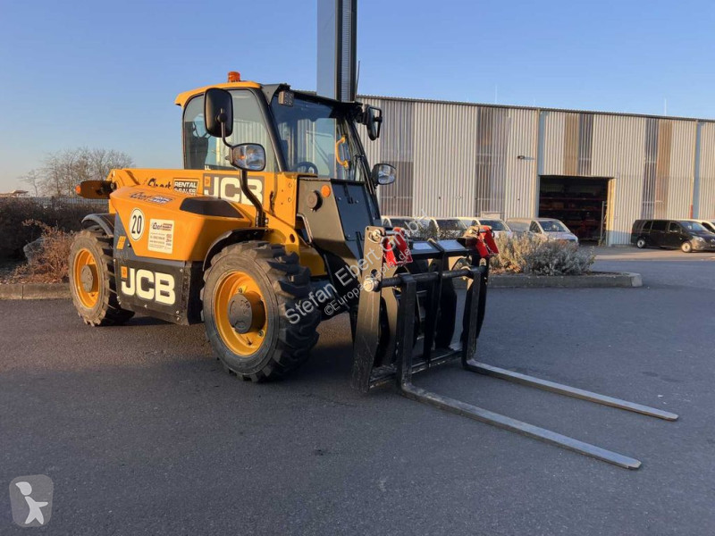 Încărcător telescopic JCB 514-40 / nur 108h /...