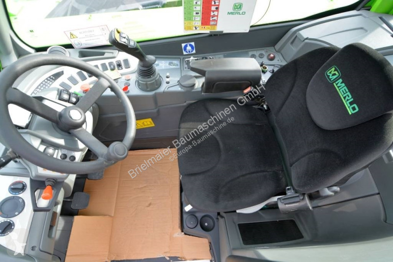 Încărcător telescopic Merlo 40.14