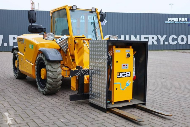 رافعة شوكية تلسكوبية JCB 525-60E Valid...