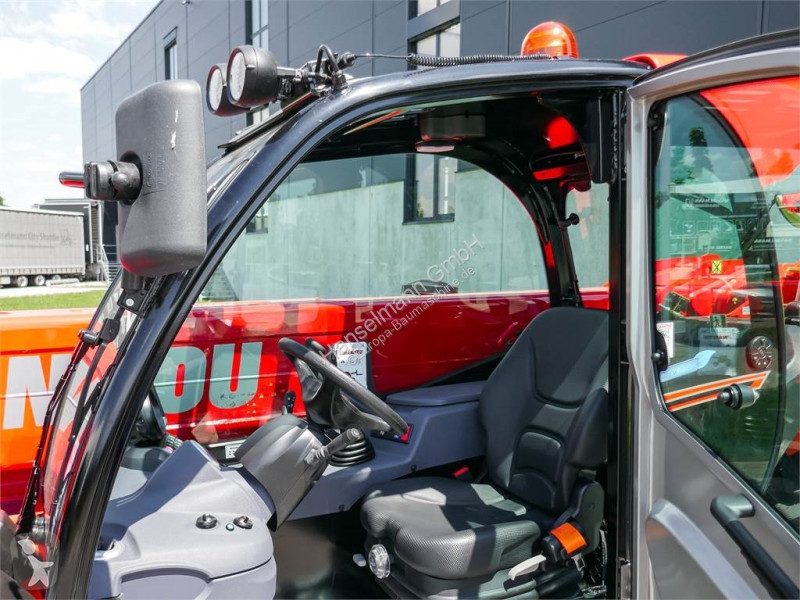 رافعة شوكية تلسكوبية Manitou MT 930H